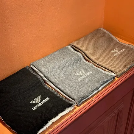 スーパーコピー アルマーニ マフラー