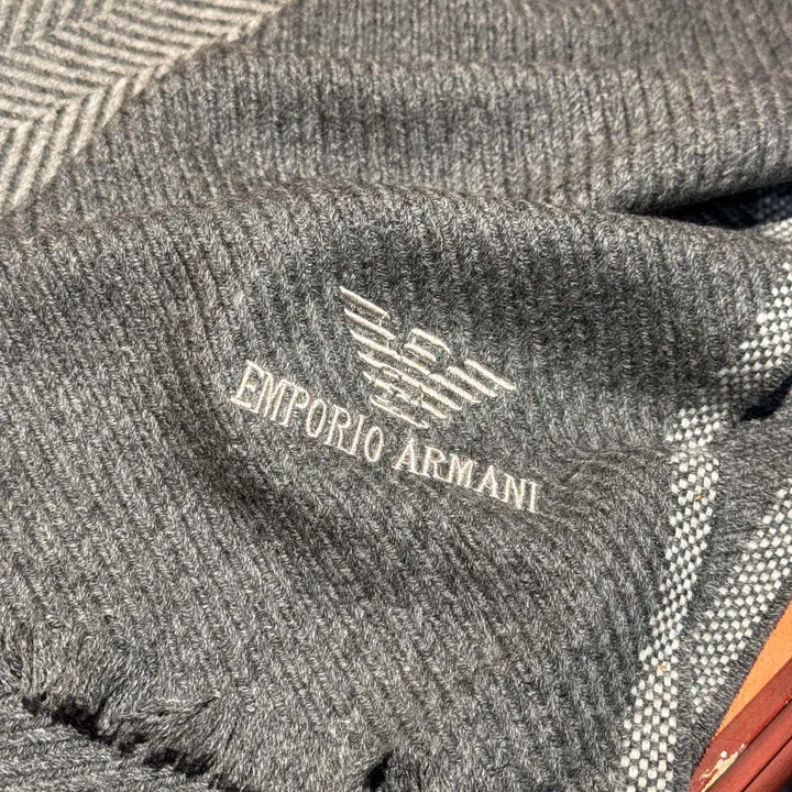 スーパーコピー アルマーニ マフラー