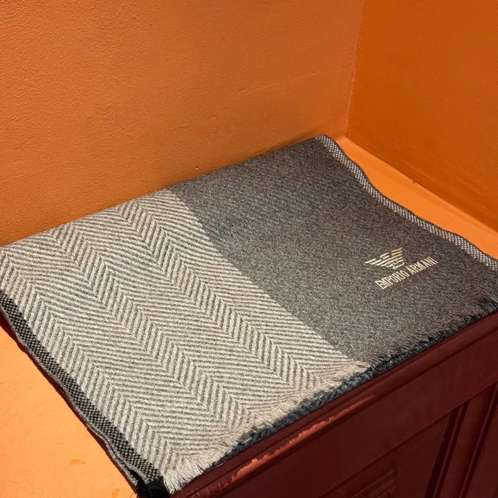 スーパーコピー アルマーニ マフラー