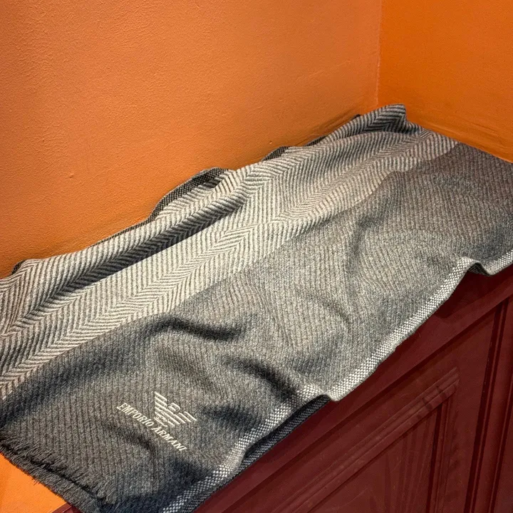 スーパーコピー アルマーニ マフラー