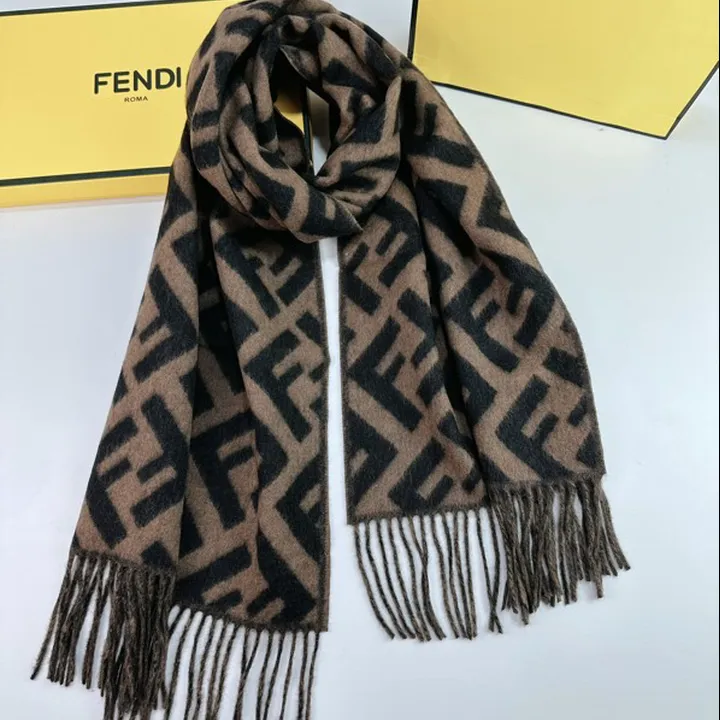 スーパーコピー フェンディ マフラー