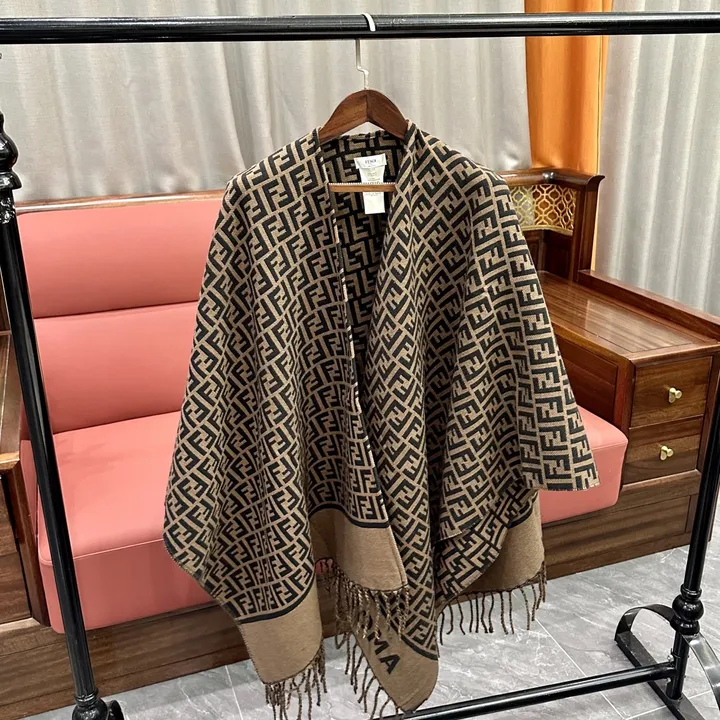 スーパーコピー フェンディ マフラー