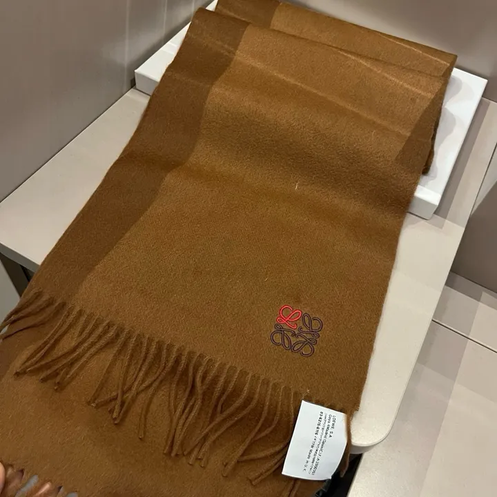 スーパーコピー ロエベ マフラー