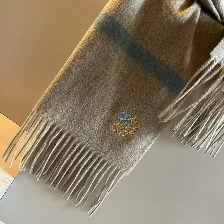 スーパーコピー ロエベ マフラー