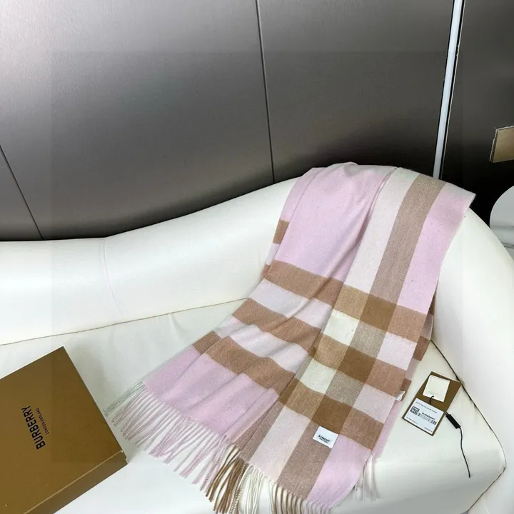 スーパーコピー バーバリー ス マフラー