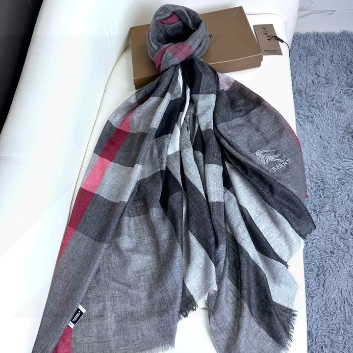 スーパーコピー バーバリー ス マフラー