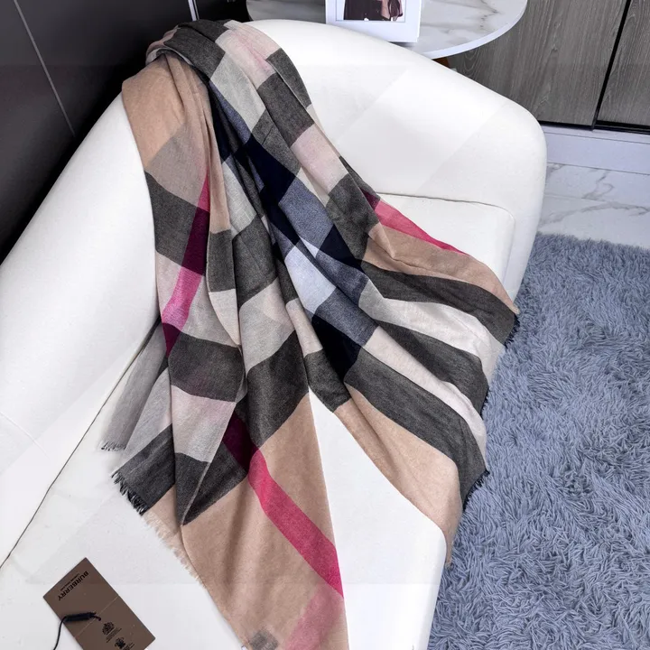 スーパーコピー バーバリー ス マフラー