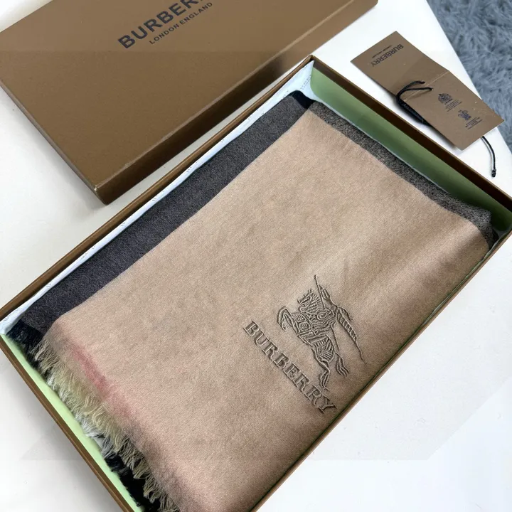 スーパーコピー バーバリー ス マフラー