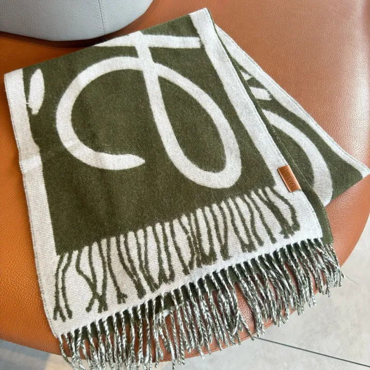 スーパーコピー ロエベ マフラー