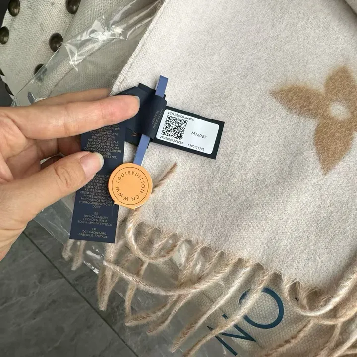 スーパーコピー ルイヴィトン マフラー