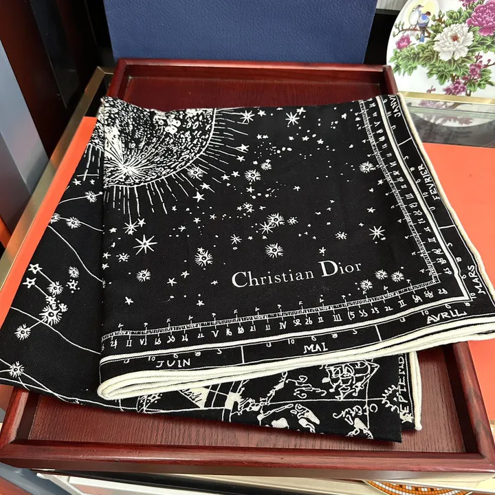 スーパーコピー グッチ マフラー