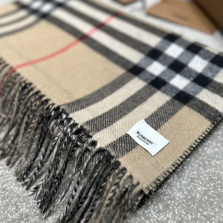 スーパーコピー バーバリー ス マフラー