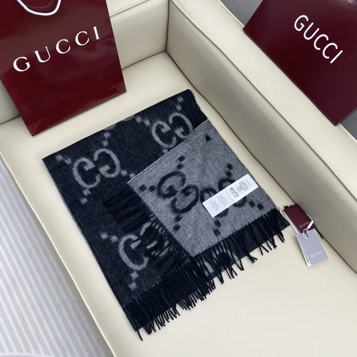 スーパーコピー グッチ マフラー