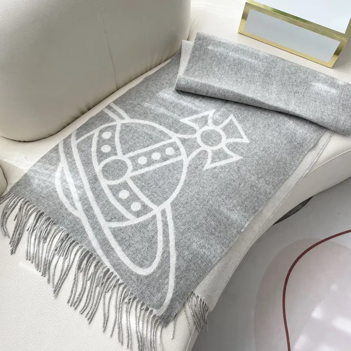 スーパーコピー ヴィヴィアン・ウエストウッド マフラー