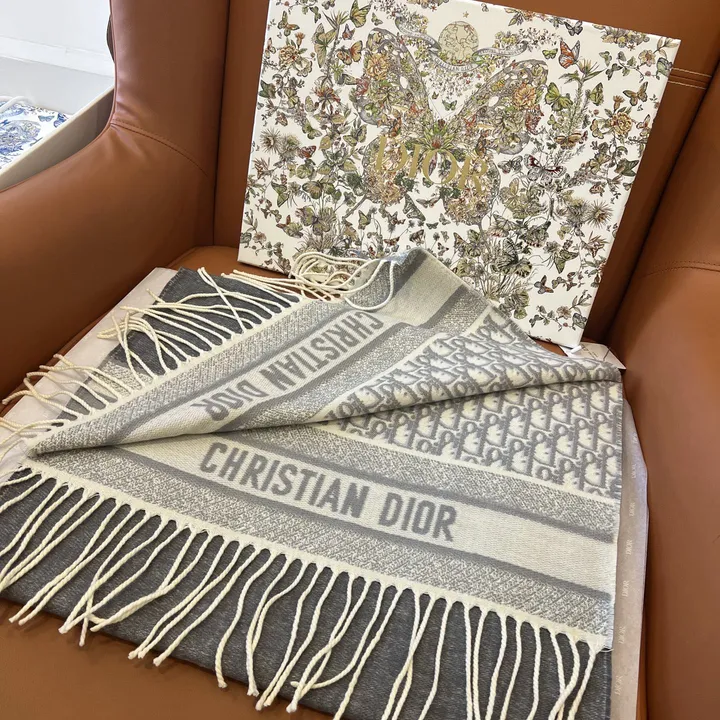 スーパーコピー ディオール マフラー