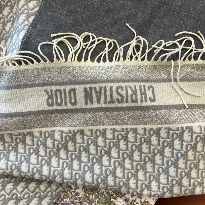 スーパーコピー ディオール マフラー