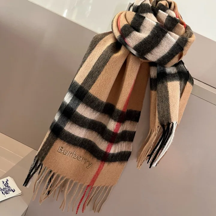 スーパーコピー バーバリー ス マフラー