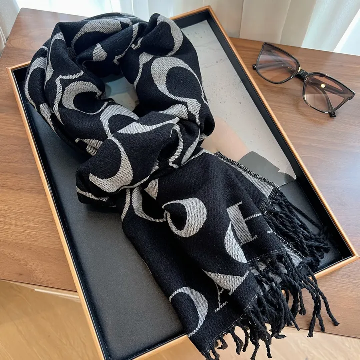 スーパーコピー コーチ マフラー