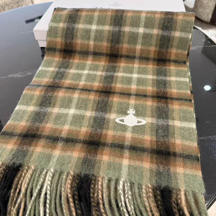 スーパーコピー ヴィヴィアン・ウエストウッド マフラー