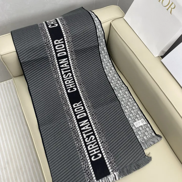 スーパーコピー ディオール マフラー