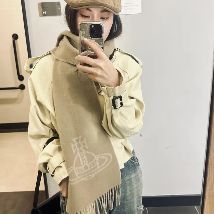 スーパーコピー ヴィヴィアン・ウエストウッド マフラー