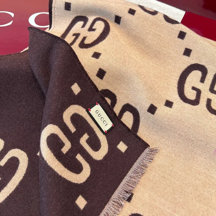 スーパーコピー グッチ マフラー