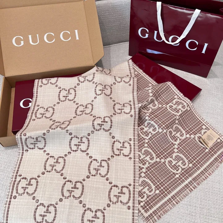 スーパーコピー グッチ マフラー