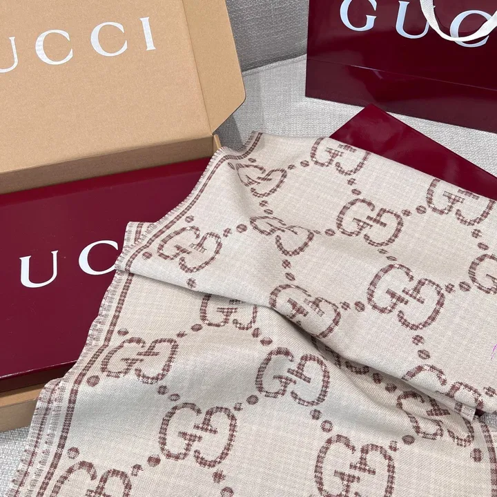 スーパーコピー グッチ マフラー