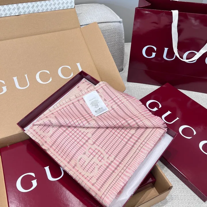 スーパーコピー グッチ マフラー