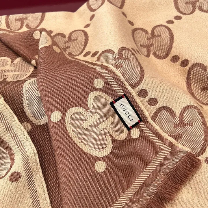 スーパーコピー グッチ マフラー