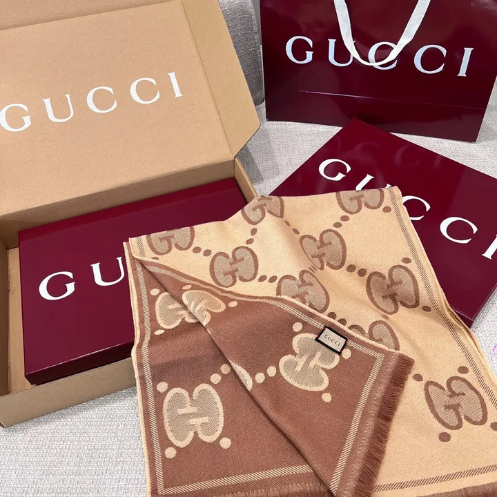 スーパーコピー グッチ マフラー