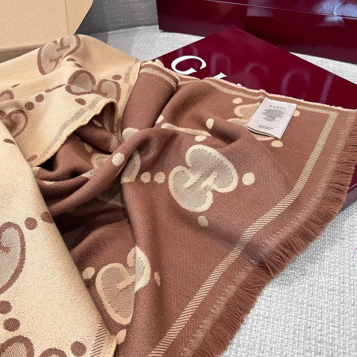 スーパーコピー グッチ マフラー