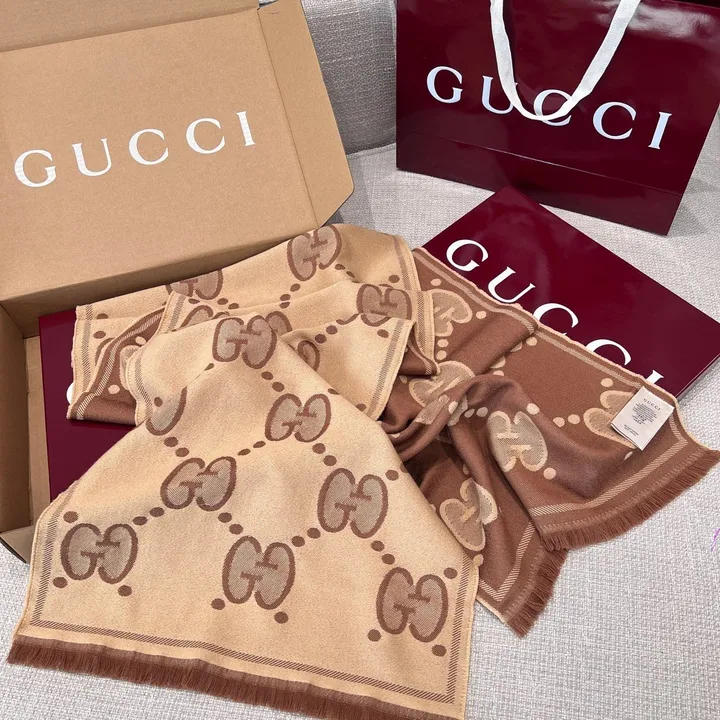 スーパーコピー グッチ マフラー