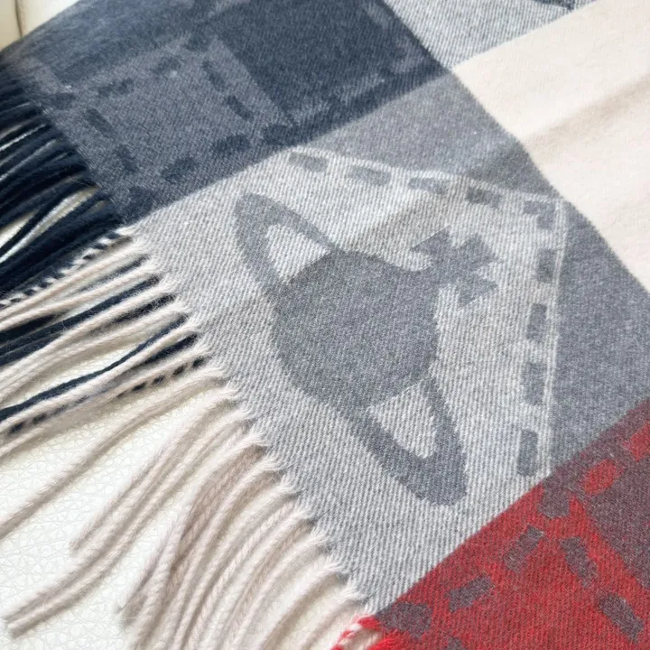 スーパーコピー ヴィヴィアン・ウエストウッド マフラー