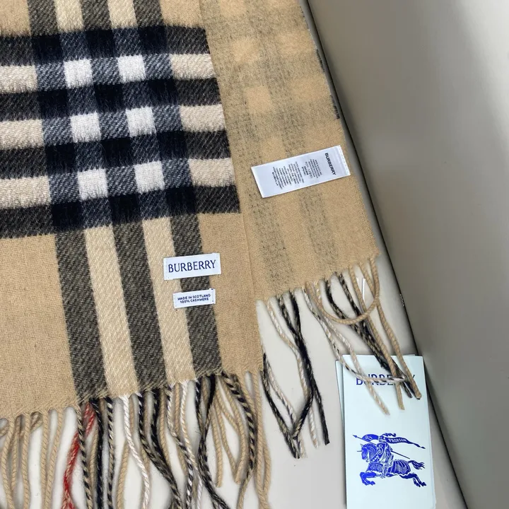 スーパーコピー バーバリー ス マフラー