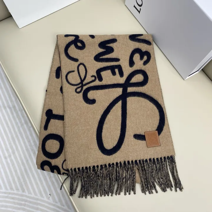 スーパーコピー ロエベ マフラー