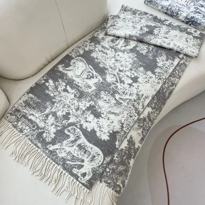 スーパーコピー ディオール マフラー