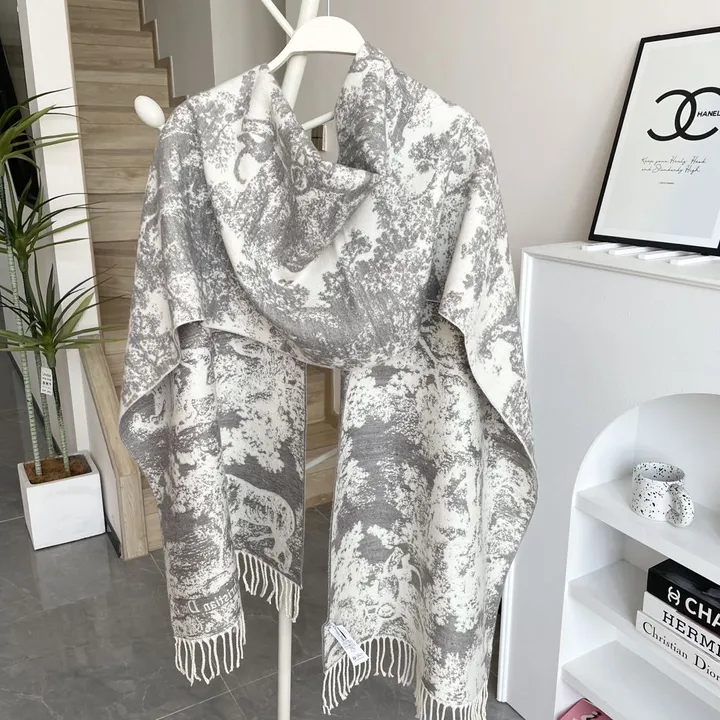 スーパーコピー ディオール マフラー