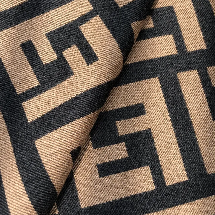 スーパーコピー フェンディ マフラー