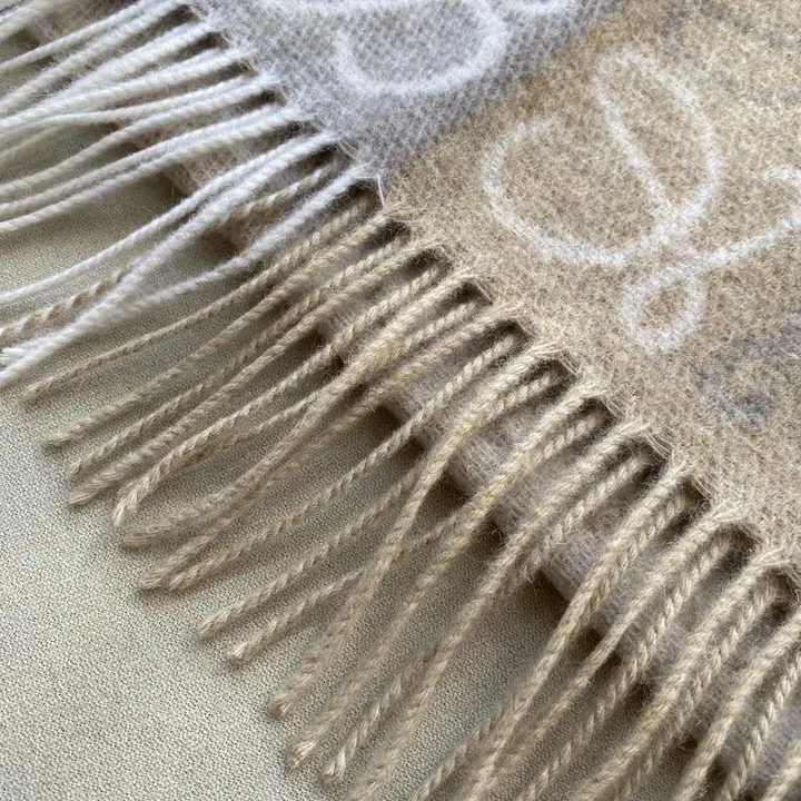 スーパーコピー ロエベ マフラー