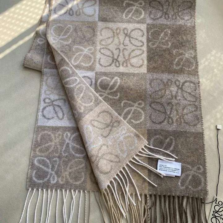 スーパーコピー ロエベ マフラー