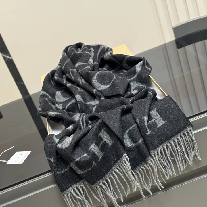 スーパーコピー コーチ マフラー