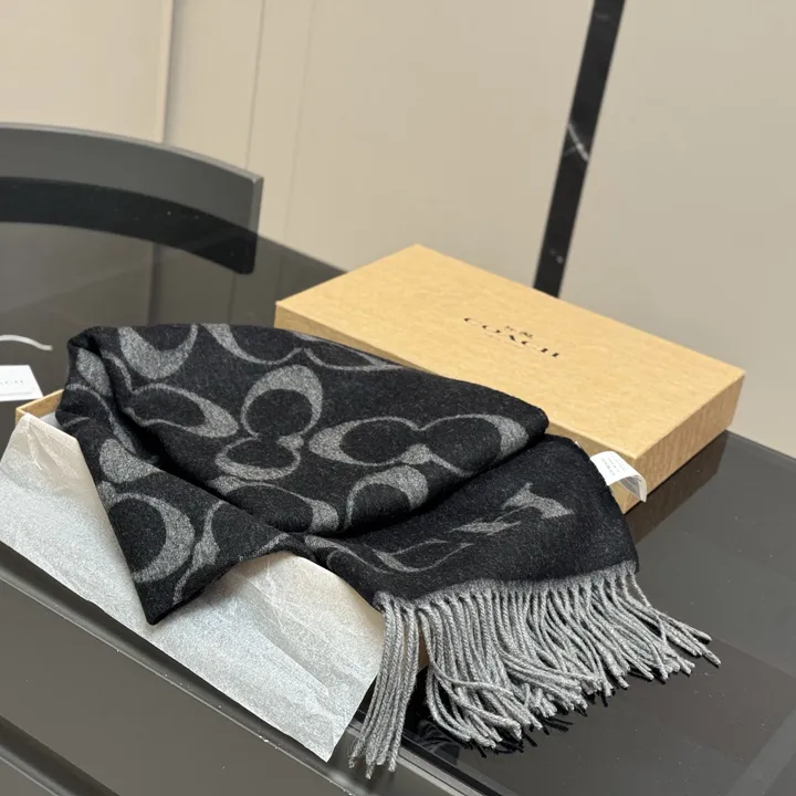 スーパーコピー コーチ マフラー