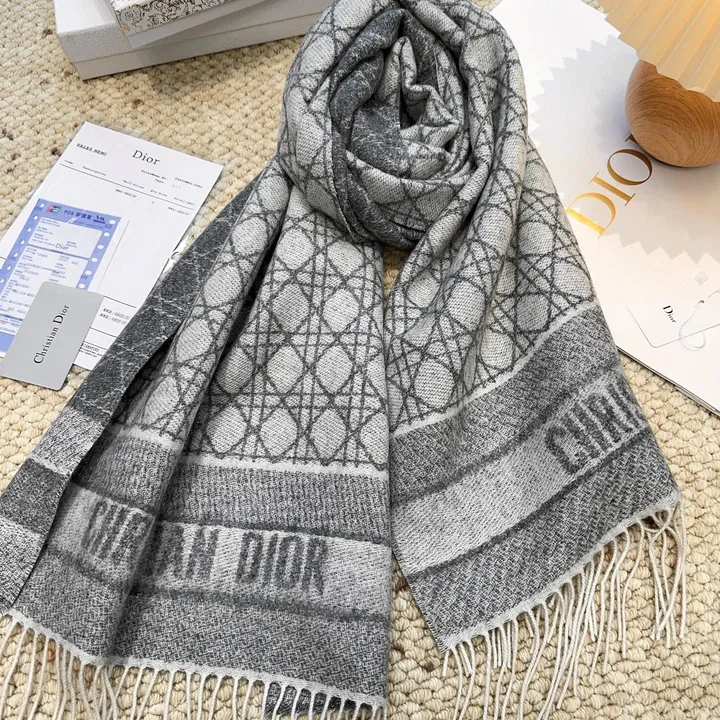 スーパーコピー ディオール マフラー