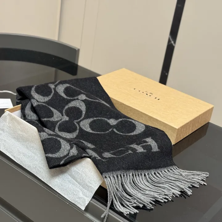 スーパーコピー コーチ マフラー