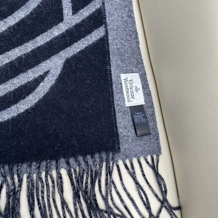 スーパーコピー ヴィヴィアン・ウエストウッド マフラー