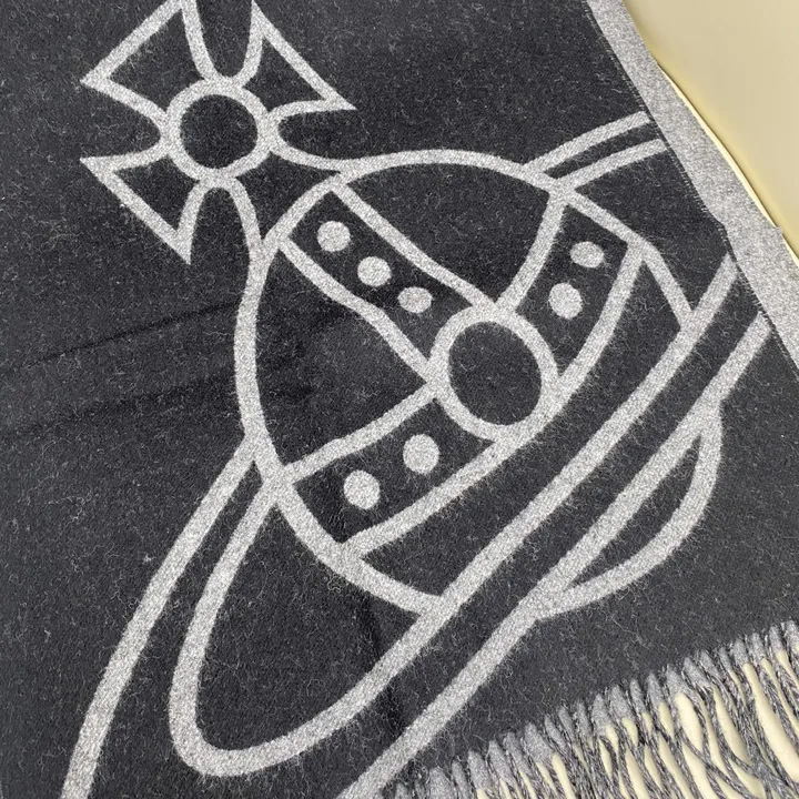 スーパーコピー ヴィヴィアン・ウエストウッド マフラー