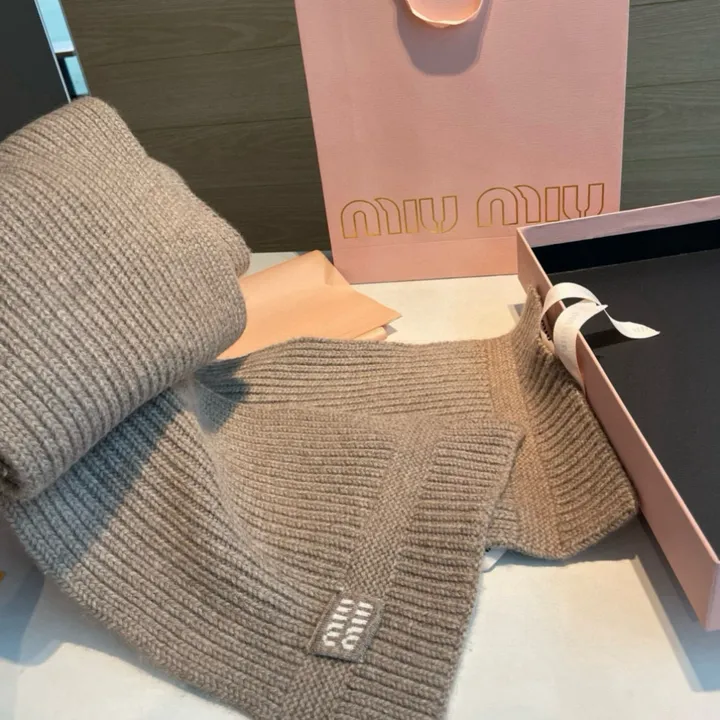 スーパーコピー フェンディ マフラー