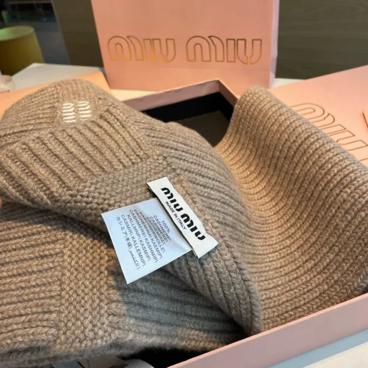 スーパーコピー ミュウミュウ マフラー