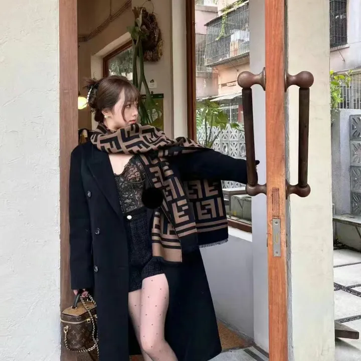 スーパーコピー フェンディ マフラー